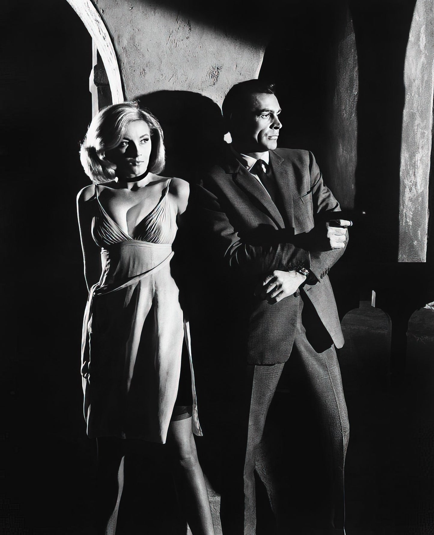 Sean Connery And Daniela Bianchi James Bond B&W Photo - Celebrity Actors and Actresses