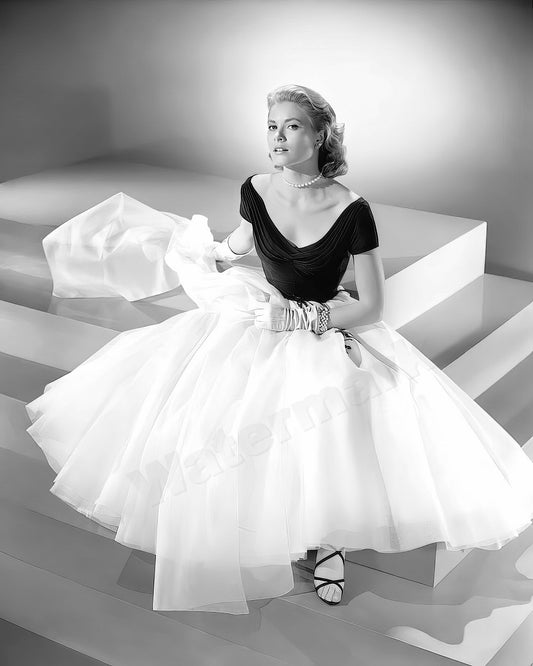 Grace Kelly Classic Portrait Of Elegance B&W Photo - Celebrity Actresses