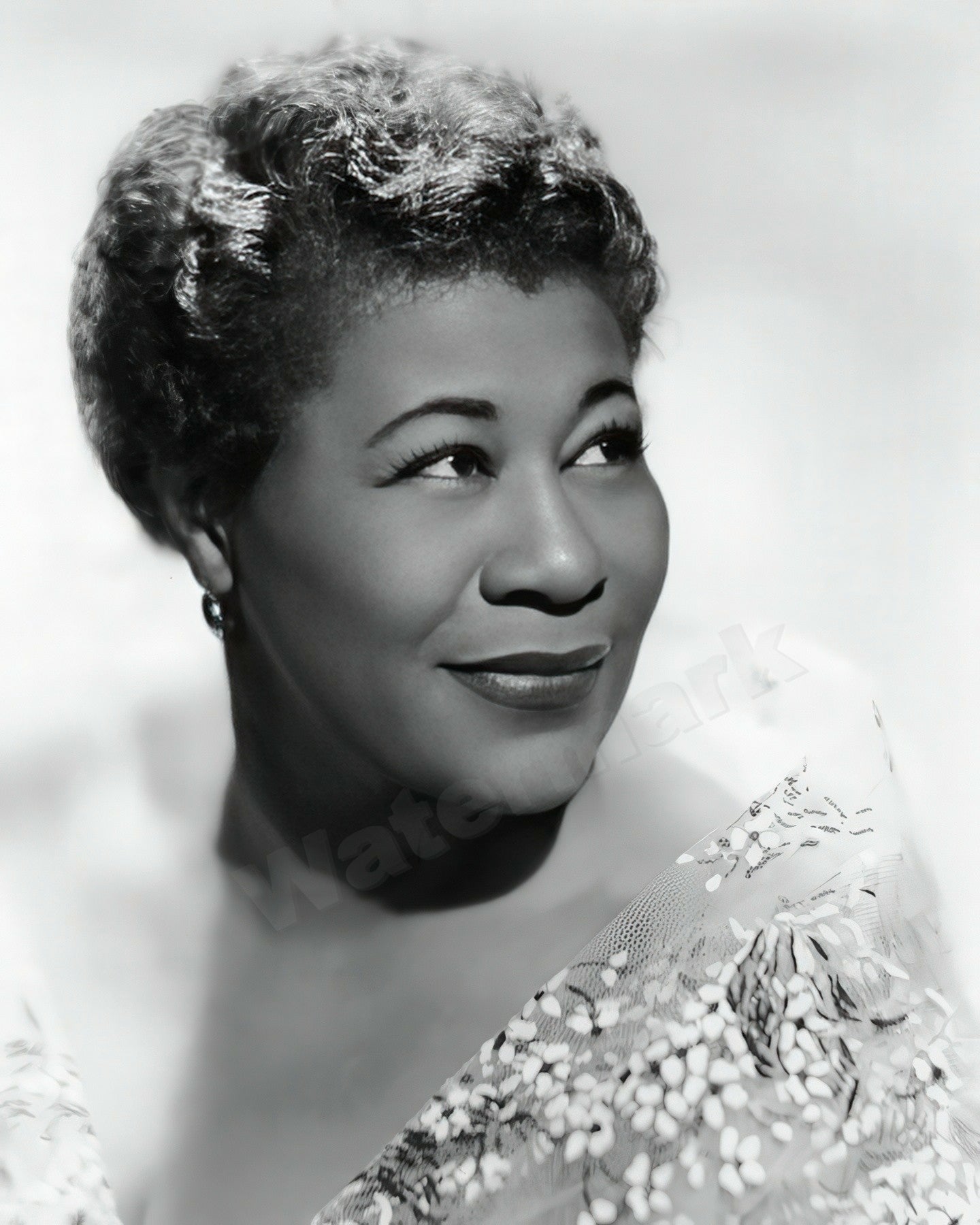 Ella Fitzgerald Elegant Headshot B&W Photo - Celebrity Actresses and Musicians