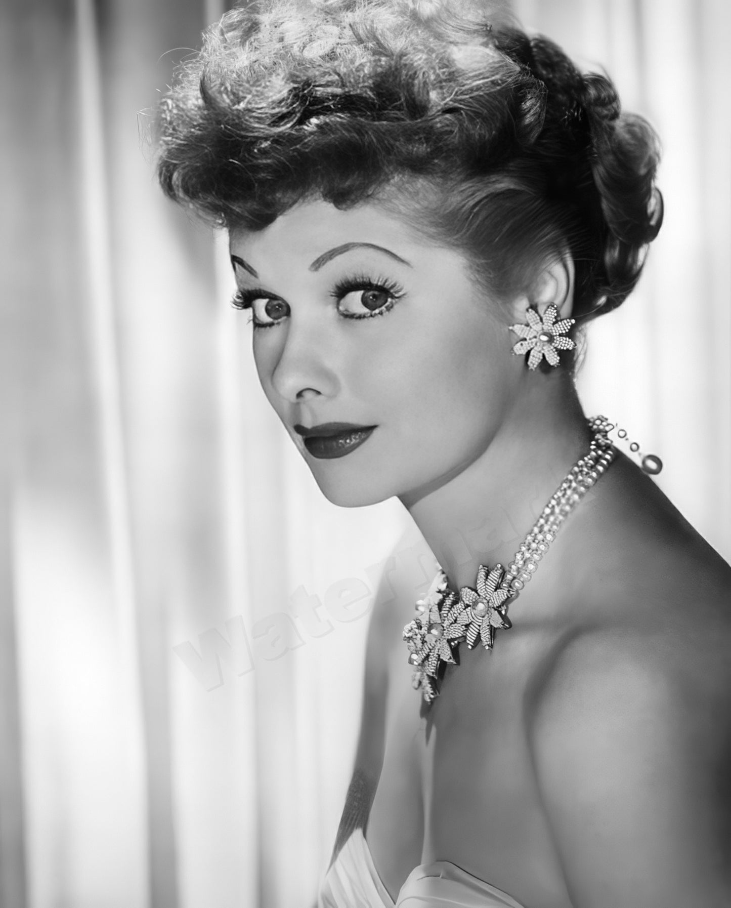 Lucille Ball In Diamonds B&W Photo - Celebrity Actresses
