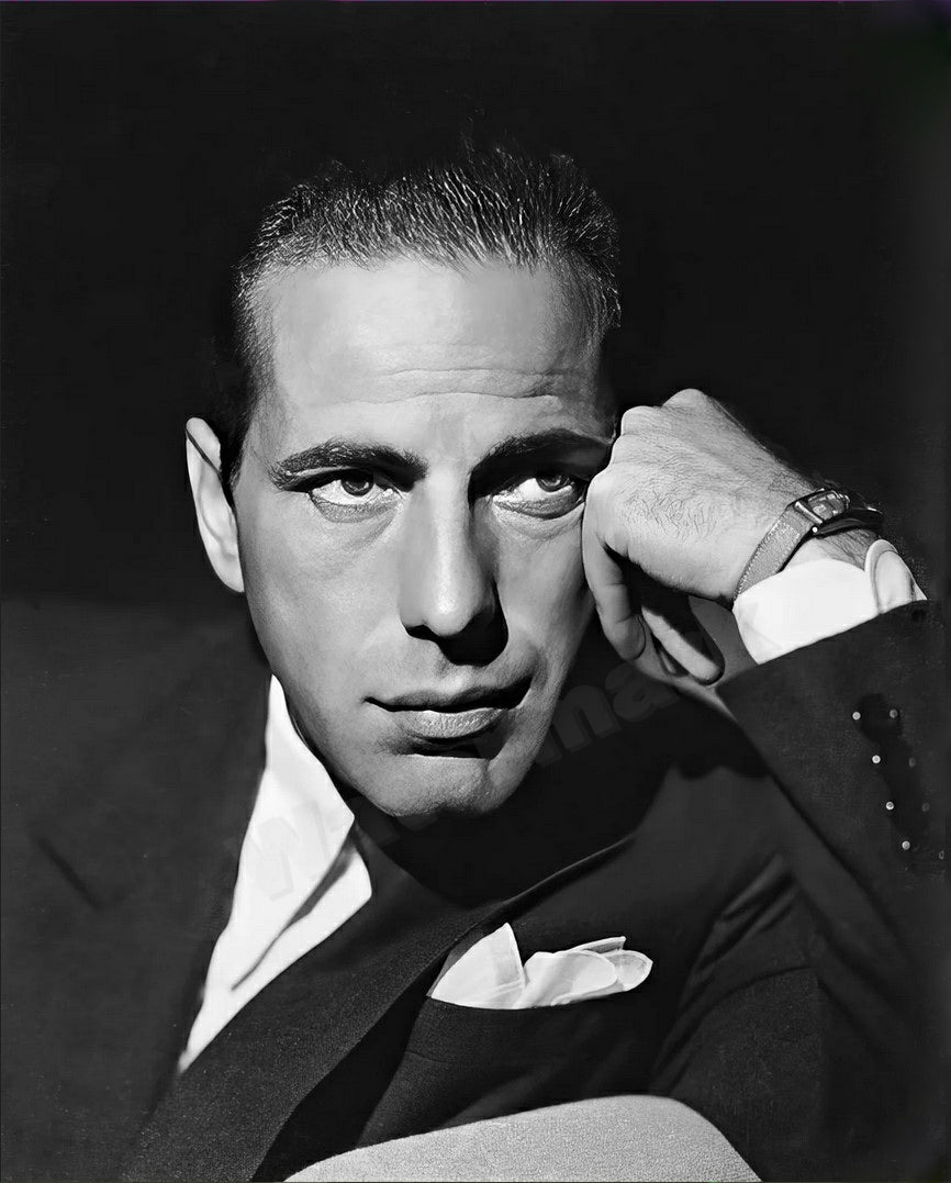 Humphrey Bogart c. 1939 - studio portrait B&W Photo - Celebrity Actors