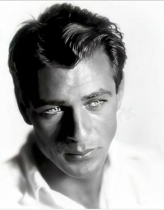 Gary Cooper c. 1928 The First Kiss B&W Photo - Celebrity Actors