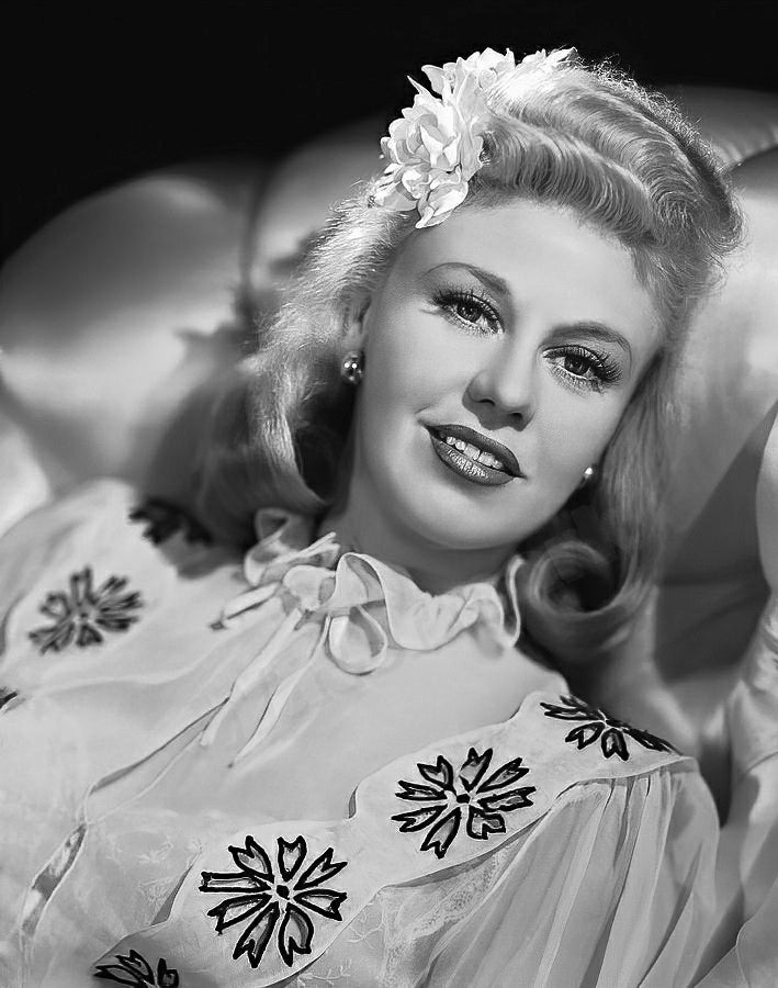 Ginger Rogers Tender Comrade - Celebrity Actresses and Dancers