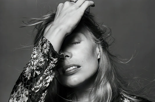 Joni Mitchell B&W Photo - Celebrity Musicians